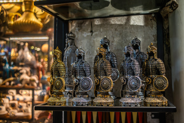 战略优雅:奥斯曼棋盘和人物图片下载