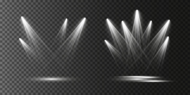 透明背景下的黑暗舞台，聚光灯下的霓虹灯，空荡荡的黑暗舞台和充满光线的演播室。查看产品演示图片下载