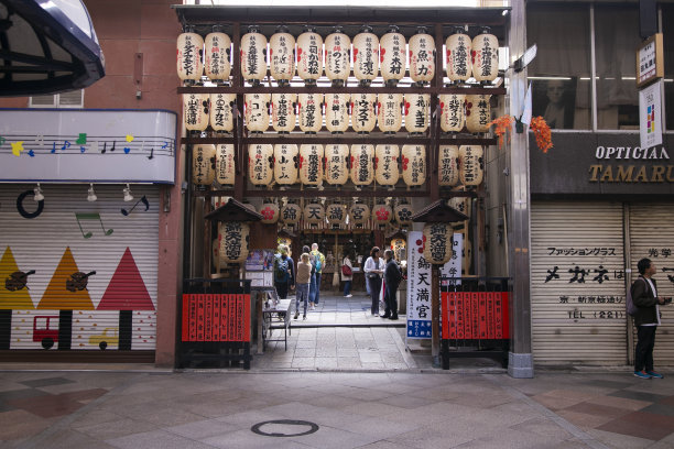 西木市场是位于京都市的一家供应齐全的餐厅和食品供应。图片下载