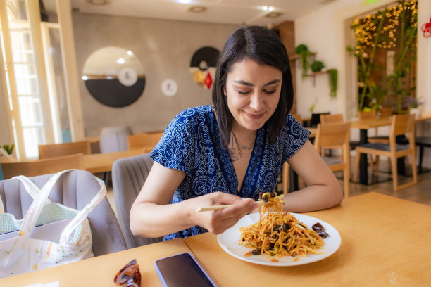 午餐休息的幸福图片下载