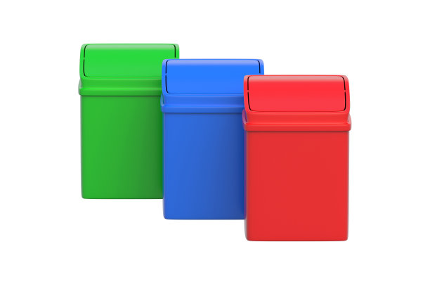白色背景上的一排彩色垃圾桶。家庭垃圾桶。三维渲染图片下载