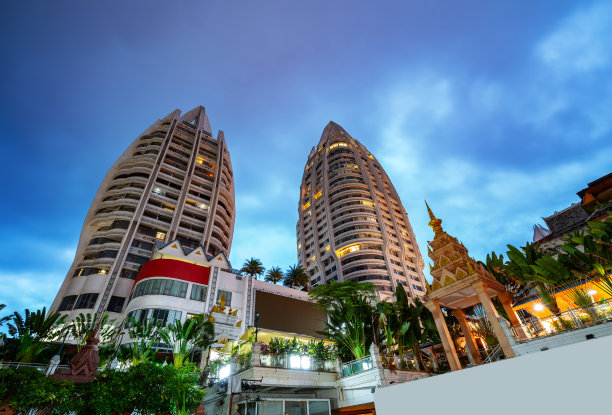 西双版纳的异域建筑图片下载