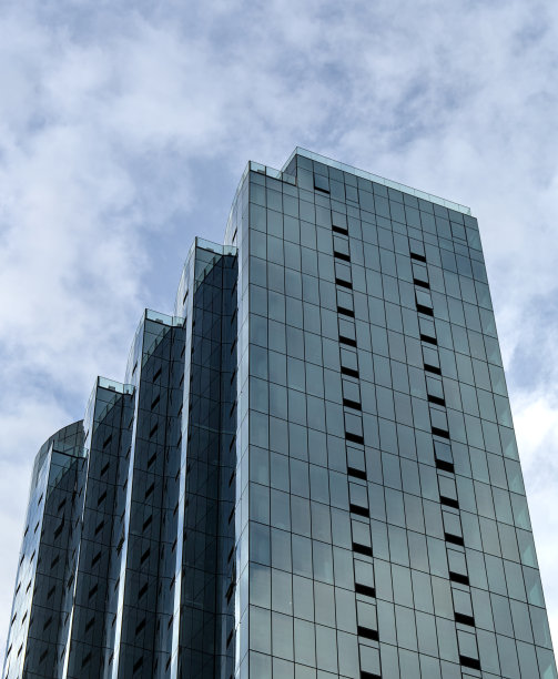 高玻璃公寓高层摩天大楼建筑在新泽西州泽西城(玻璃塔房地产细节照片外住房)多层图片下载
