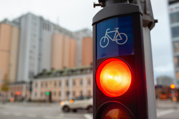 照片上的自行车红灯，从一个城市的特写图片下载