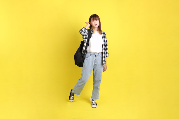 20多岁女大学生图片下载