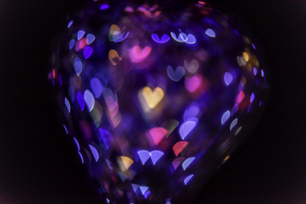 新年节日抽象散焦城市灯光背景。散景抽象背景。图片下载