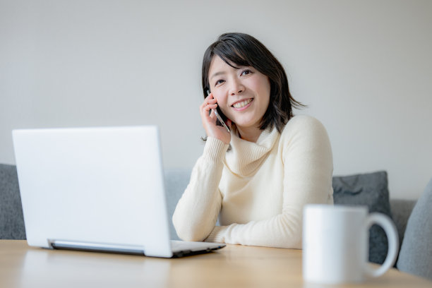 PC和女人图片下载