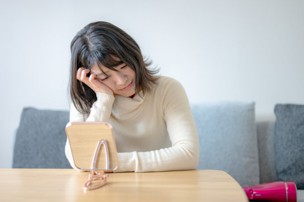 女人打扰图片下载