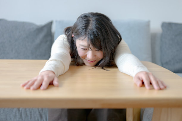 女人打扰图片下载