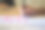 农作物女工在画室里用毛笔写字母图片下载