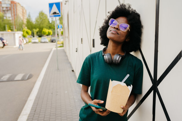 忙碌的午餐图片下载