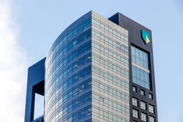 阿姆斯特丹金融区，在这张照片的左边是荷兰银行。图片下载