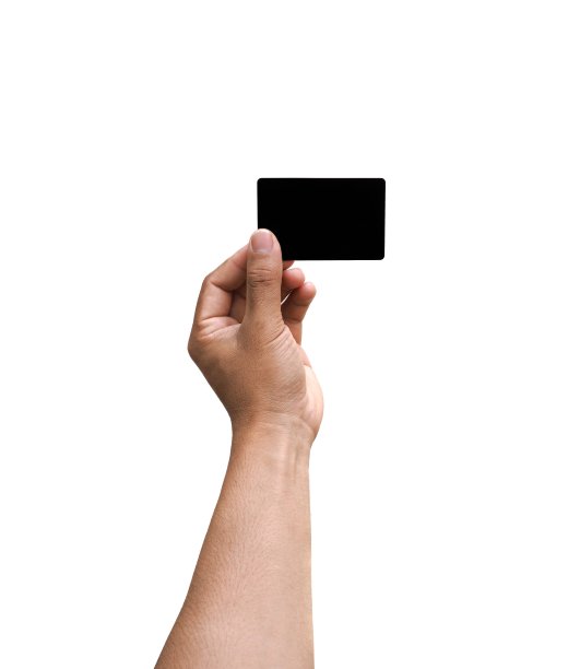 一个男人的手做了一个拿着黑牌的手势。某些类型的证件，身份证或护照，隔离在白色背景上。图片下载