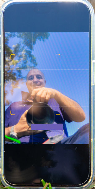 用我的数码单反相机拍摄的手机图像中的我自己的反向照片悉尼新南威尔士州澳大利亚图片下载