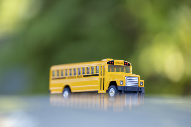 玩具美国黄色校车是美国教育的象征图片下载