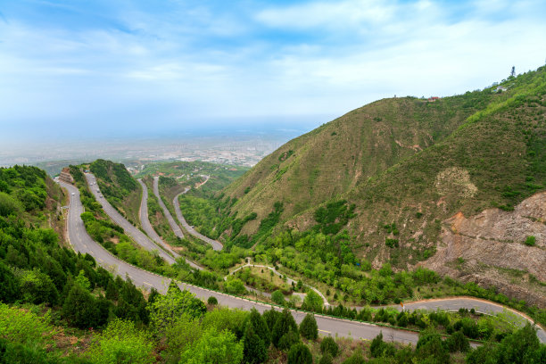 中国陕西省西安市骊山高速公路图片下载