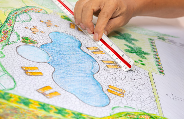 园林设计专业学生通过手绘学习园林平面设计。图片下载