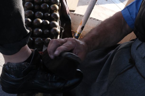 移动式擦鞋机图片下载