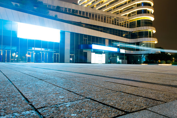 城市CBD夜间汽车广告背景图图片下载