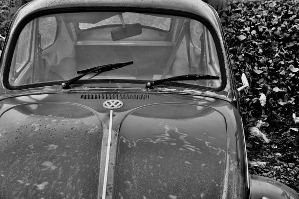 复古风格的拱形锁在码头土地上容纳了各种各样的企业;靠近巴里海滨新建的东码头图片下载