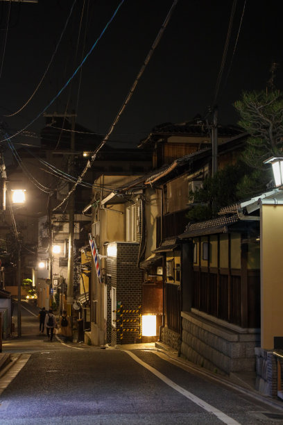 日本京都二年坂夜景照片图片下载
