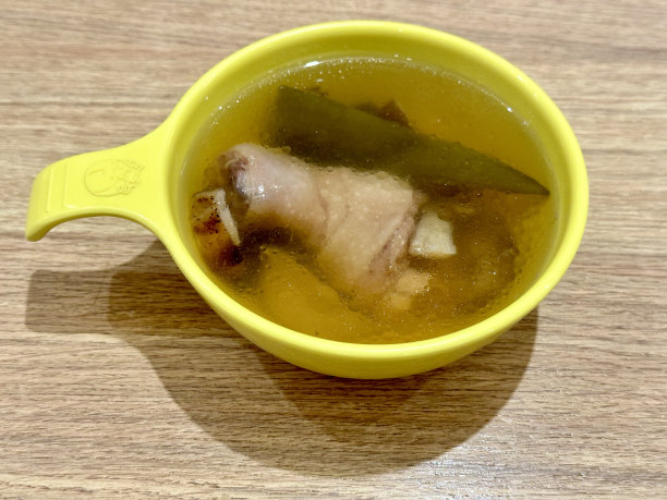 去皮辣椒鸡汤图片下载