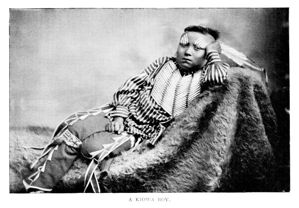 基奥瓦男孩肖像，一个美洲土著部落，美国，19世纪美国历史图片下载