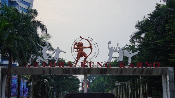 蓬卡诺综合建筑图片下载