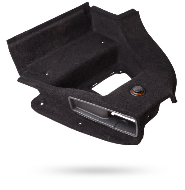 在摄影棚里用白色孤立背景上的灰色织物制成的汽车车身部分的护套，供车间更换或出售。图片下载