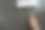 手工工人拿着毛笔在黑色背景的房子上作画，diy和修补的概念图片下载