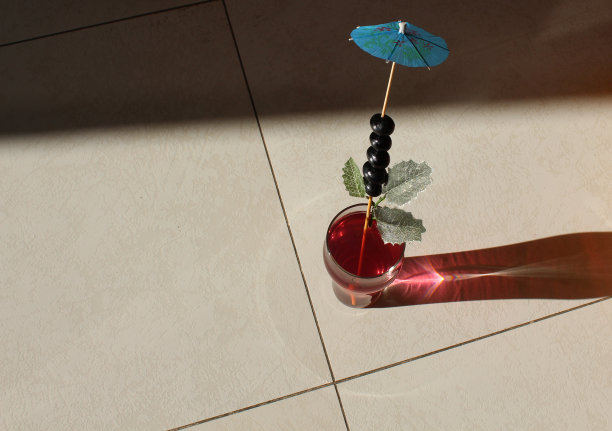 粉色鸡尾酒照片图片下载