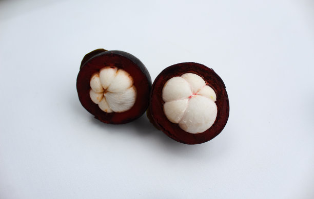 山竹果，两个去皮山竹果图片下载