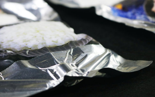 特写空间食品箔包装样品。图片下载