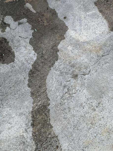 人行道上的一个消防栓的影子的照片。图片下载