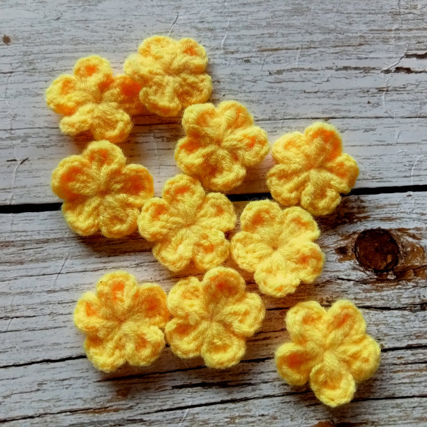 钩针花，五颜六色的花，小花插图，背景图片，装饰各种DIY物品纹理图片下载