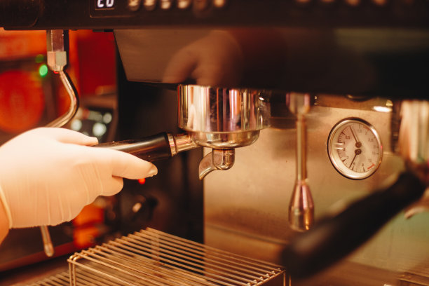 新鲜烘焙的咖啡库存照片图片下载