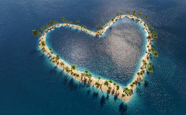 心在大海里。图片下载