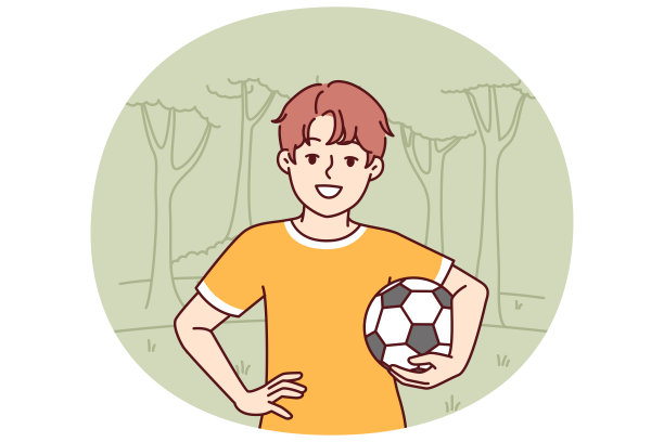 小男孩带着足球享受户外娱乐，带着微笑看着屏幕图片下载