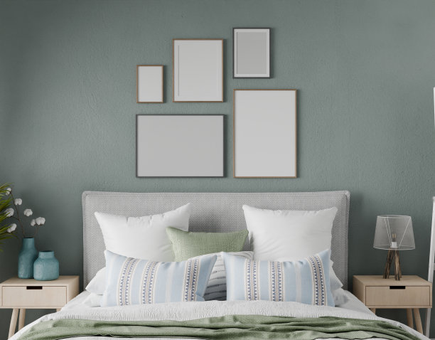 实景框架卧室舒适现代家居内部，床空床头板绿墙背景。房间3D渲染图片下载