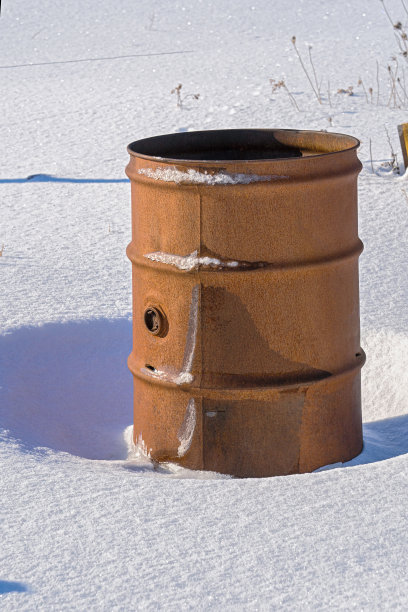 老锈桶图片下载