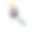 一只手拿着手机，显示一位女商人通过扩音器讲话图片下载
