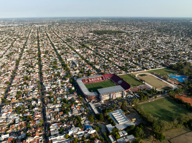 城市体育场Lanús-Néstor Díaz的航拍照片。拉努斯体育场。(城堡)图片下载