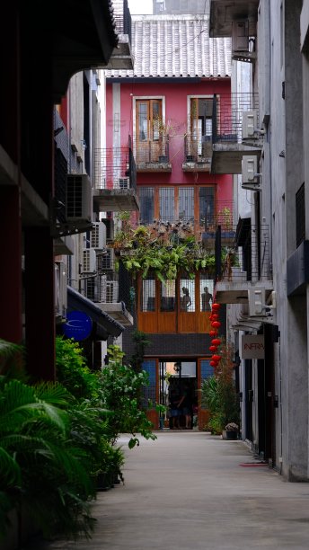 美丽的外观建筑在龙镇，在泰国流行的照片拍摄。图片下载