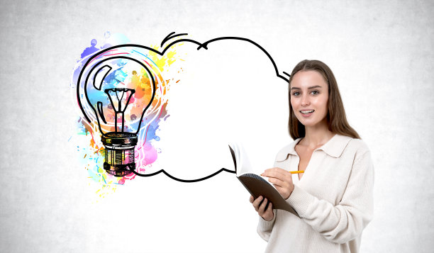 微笑的女学生记笔记，五颜六色的灯泡和空洞的思想泡泡图片下载