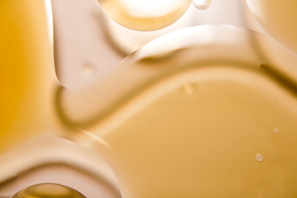 它有一种美丽的金色。图片下载