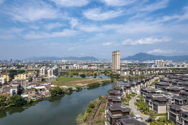 沿河城市住宅鸟瞰图图片下载