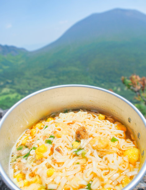 活火山浅间山和方便面[日本]图片下载