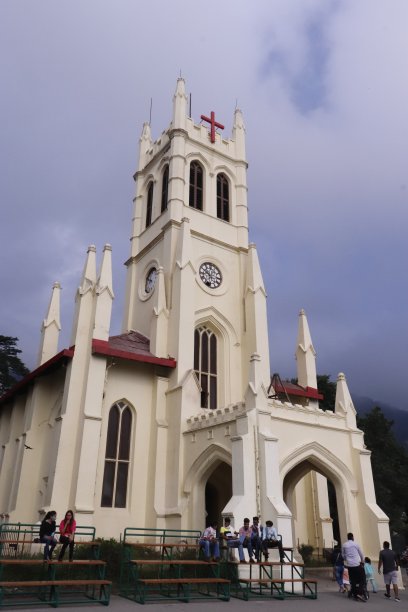 西姆拉山脊上的教堂图片下载