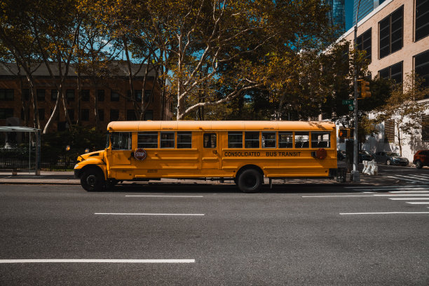 黄色的儿童校车-纽约，美国-图片图片下载