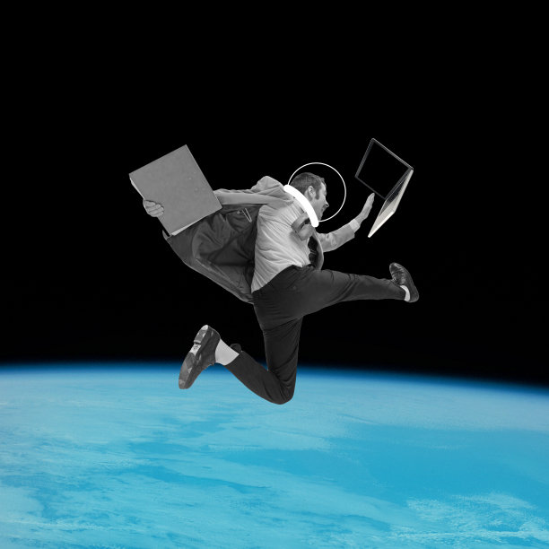 当代艺术拼贴。穿着西装，戴着单色滤镜的商人，拿着笔记本电脑和文件失重地跃过生机勃勃的星球。抽象的艺术作品。图片下载